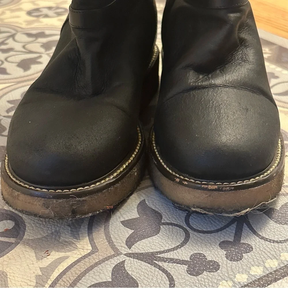 Salvatore Ferragamo Black Leather Winter Boots Size 7